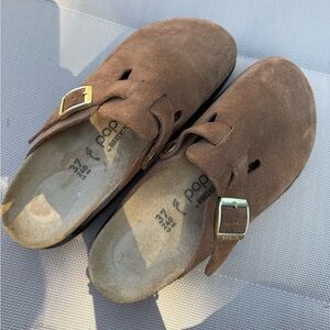 *Like NEW* Birkenstock Chunky in Dark Tea/Black